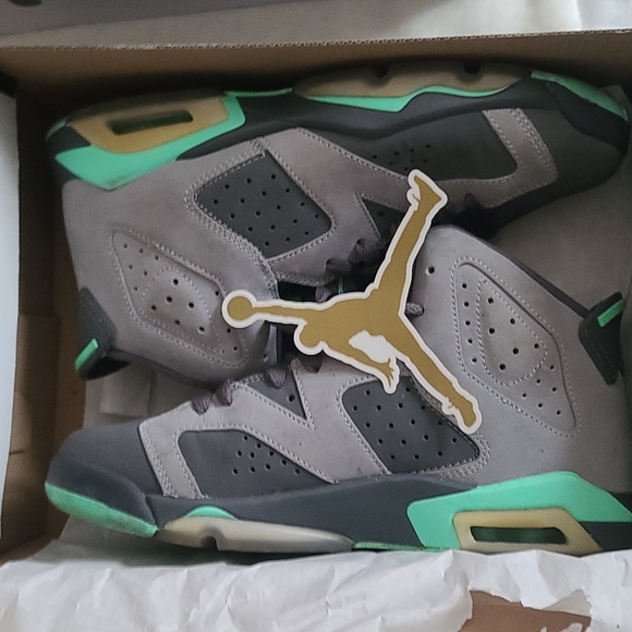 Jordan 6's. - Picture 4 of 4